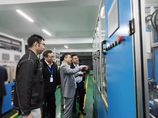 【走訪交流】執(zhí)行會(huì)長范叢明帶隊(duì)走訪專精特新會(huì)員企業(yè)鑫臺銘 